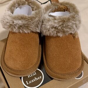 BearPaw Kids Boots in Brown with Fur Trim